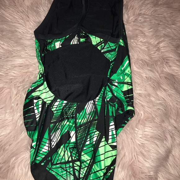 competitive swim suit - Picture 3 of 3